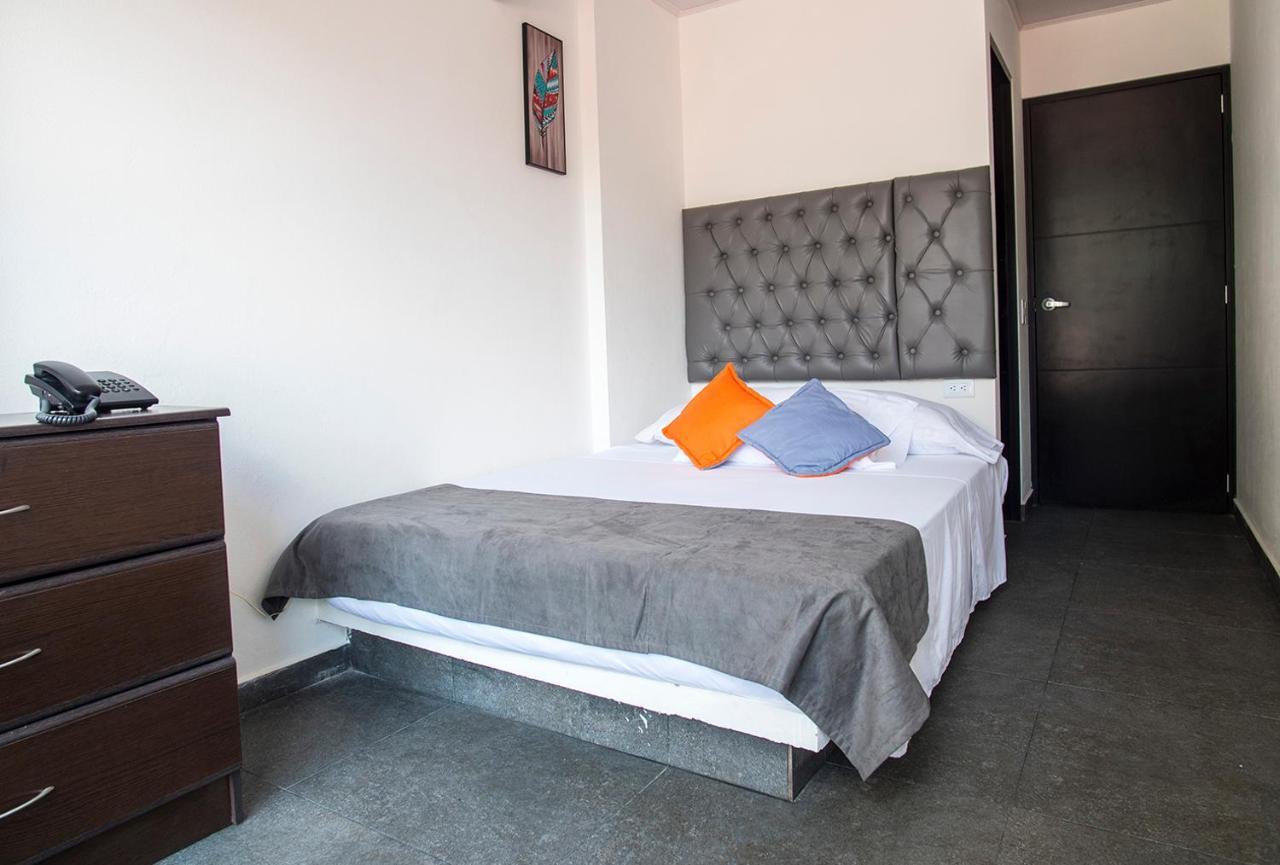 Hotel Grand H&R Villeta Dış mekan fotoğraf